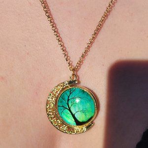 Emerald moonlight tree fidget spinner